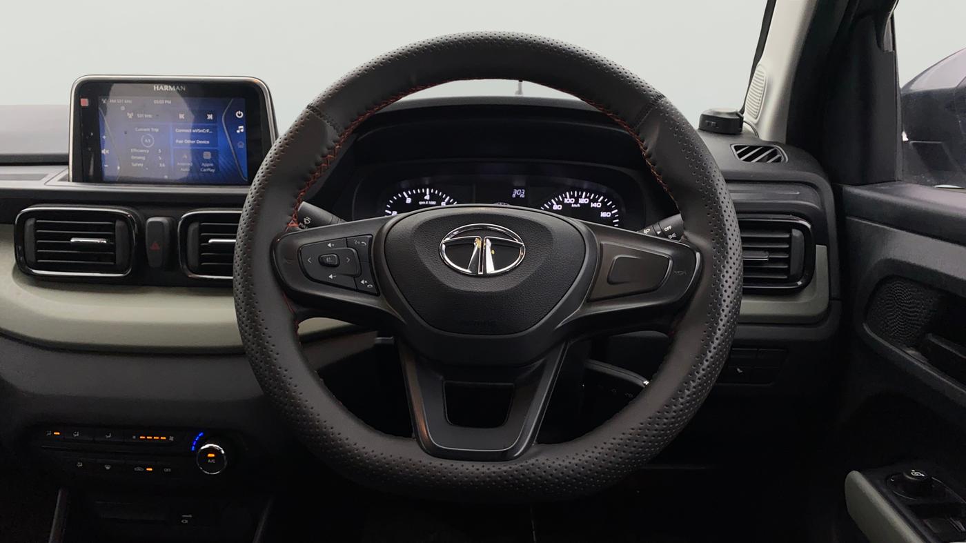 2021 Tata PUNCH ADVENTURE AMT, Petrol, Automatic, 10,008 km, Steering Wheel Close Up