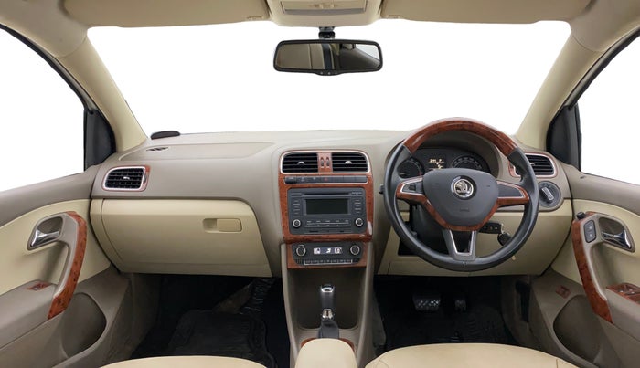 2015 Skoda Rapid 1.5 TDI CR ELEGANCE AT, Diesel, Automatic, 38,260 km, Dashboard