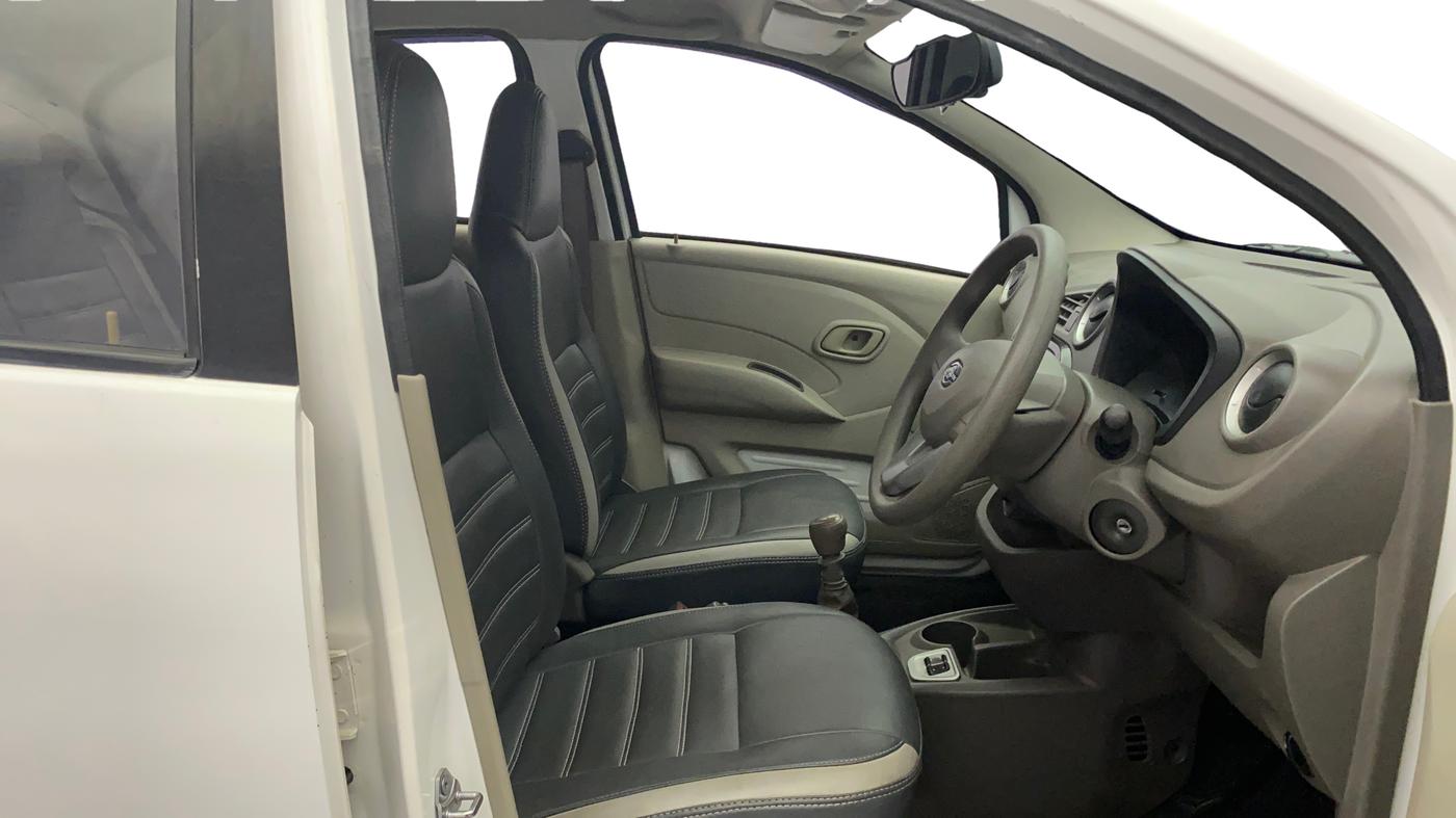 2016 Datsun Redi Go T (O), Petrol, Manual, 18,950 km, Right Side Front Door Cabin