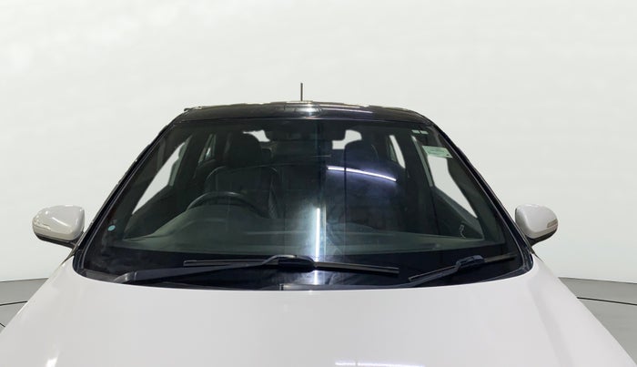 2017 Hyundai Elite i20 ASTA 1.2 DUAL TONE, Petrol, Manual, 79,123 km, Front Windshield