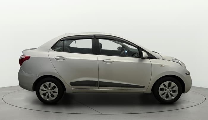 2017 Hyundai Xcent E, Petrol, Manual, 94,858 km, Right Side View