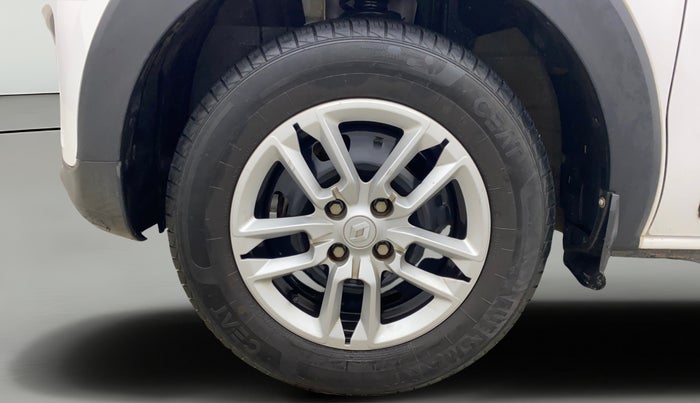 2021 Renault TRIBER RXT, Petrol, Manual, 22,099 km, Left Front Wheel