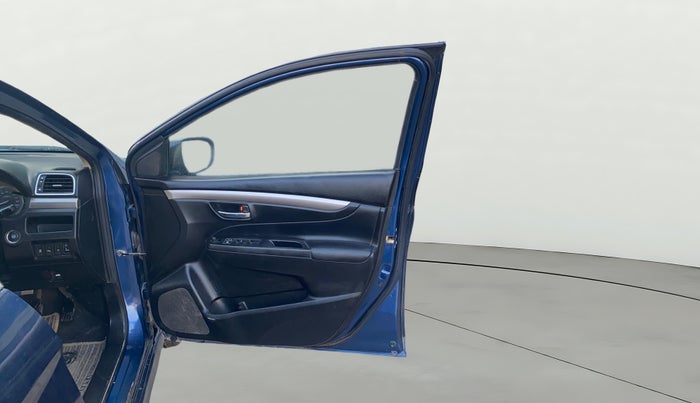 2017 Maruti Ciaz S DIESEL 1.3, Diesel, Manual, 96,404 km, RHS Front Door