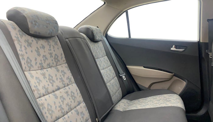 2014 Hyundai Xcent S 1.2, Petrol, Manual, 1,33,901 km, Right Side Rear Door Cabin