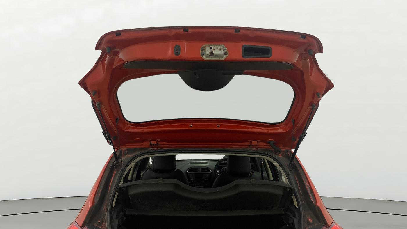 2016 Tata Tiago XZ PETROL, Petrol, Manual, 34,253 km, Boot Door Open