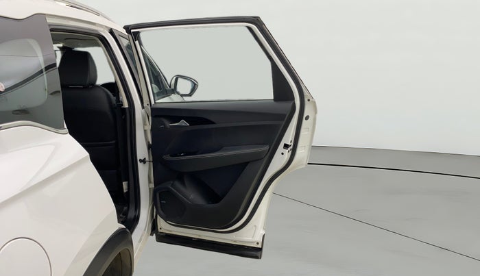 2020 MG HECTOR SMART 1.5 DCT PETROL, Petrol, Automatic, 50,644 km, RHS Rear Door