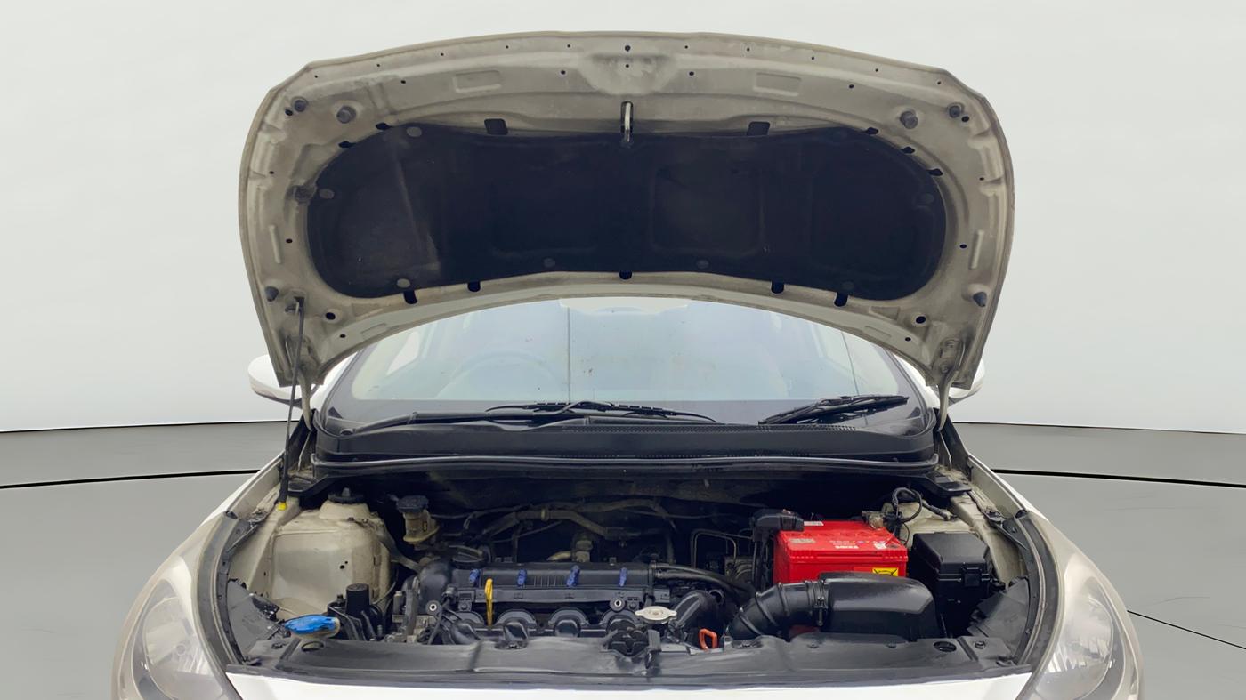 2013 Hyundai Verna FLUIDIC VTVT 1.6 EX AT, Petrol, Automatic, 92,859 km, Open Bonet