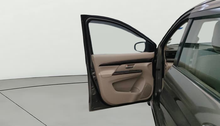 2021 Maruti Ertiga VXI CNG, CNG, Manual, 1,34,217 km, LHS Front Door