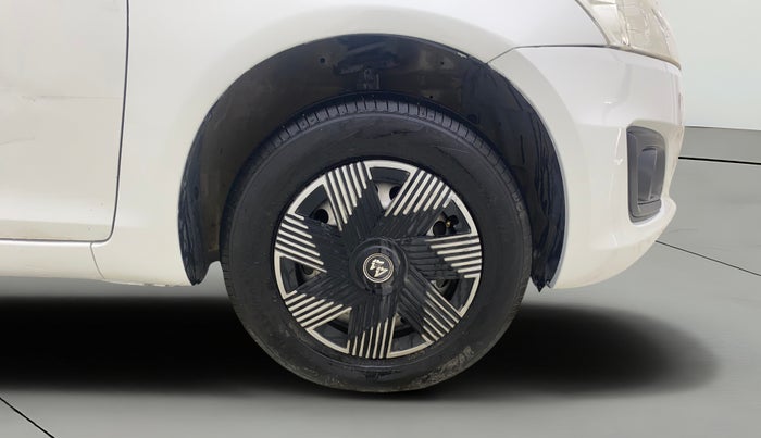 2016 Maruti Swift LXI, Petrol, Manual, 79,967 km, Right Front Wheel