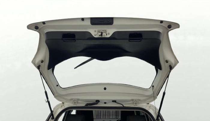 2023 Maruti Swift ZXI, Petrol, Manual, 30,059 km, Boot Door Open