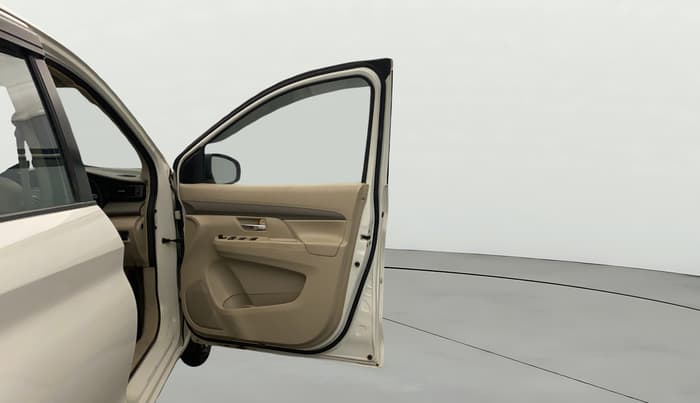 2019 Maruti Ertiga VXI SHVS, Petrol, Manual, 86,939 km, RHS Front Door