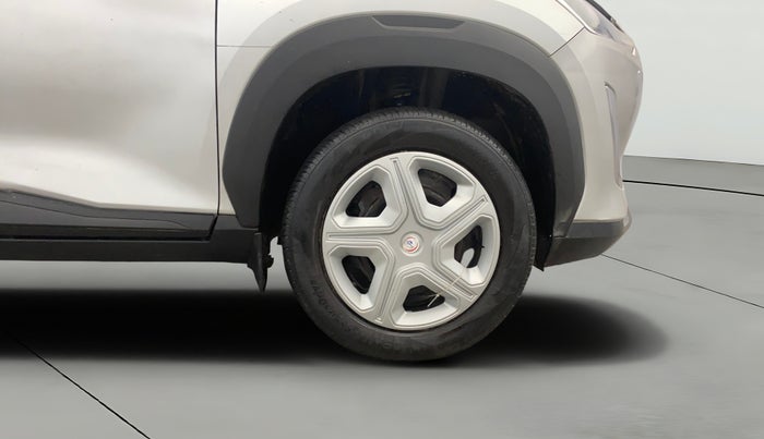 2022 Nissan MAGNITE XL, Petrol, Manual, 39,797 km, Right Front Wheel