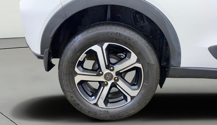 2022 Tata NEXON XZA PLUS (PREMIUM) PETROL, Petrol, Automatic, 43,680 km, Right Rear Wheel