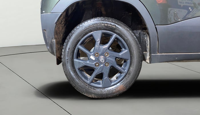 2022 Tata PUNCH ACCOMPLISHED MT CAMO EDITION, Petrol, Manual, 5,550 km, Right Rear Wheel