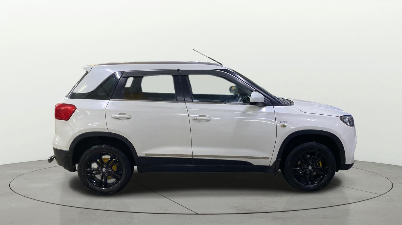 2018 Maruti Vitara Brezza ZDI, Diesel, Manual, 75,894 km, Right Side View