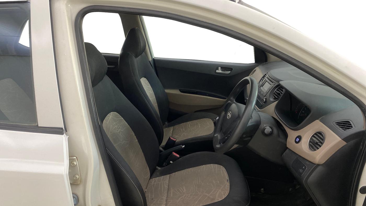 2013 Hyundai Grand i10 SPORTZ 1.2 KAPPA VTVT, Petrol, Manual, 45,242 km, Right Side Front Door Cabin