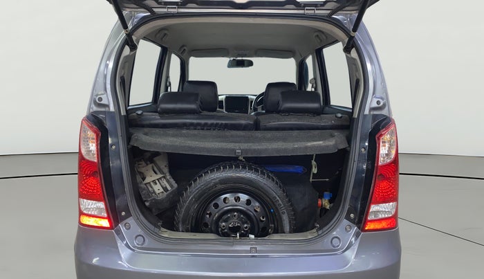 2016 Maruti Wagon R 1.0 VXI, CNG, Manual, 33,809 km, Boot Open Zoomed View