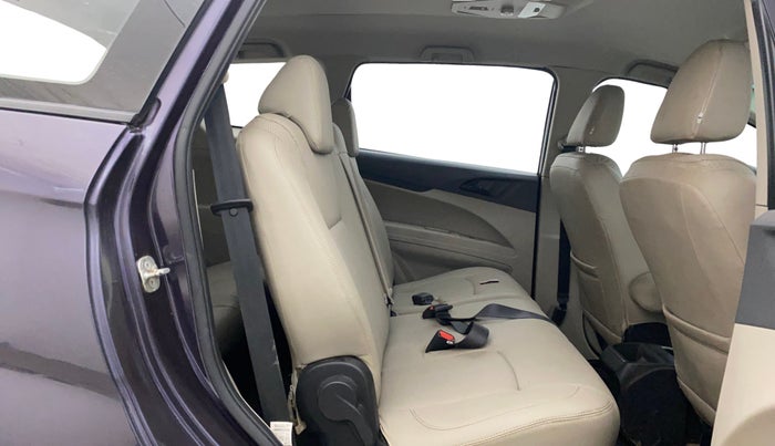 2018 Mahindra MARAZZO M2 8 STR, Diesel, Manual, 77,219 km, Right Side Rear Door Cabin