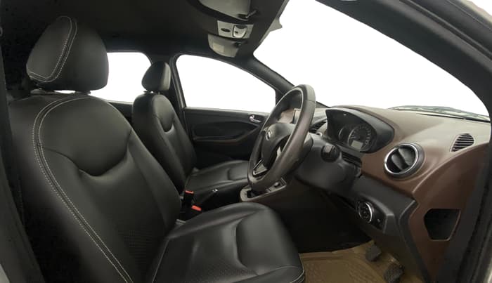 2018 Ford FREESTYLE TITANIUM 1.2 PETROL, Petrol, Manual, 43,176 km, Right Side Front Door Cabin