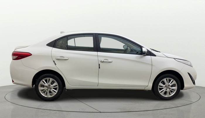 2018 Toyota YARIS V MT, Petrol, Manual, 1,27,552 km, Right Side View