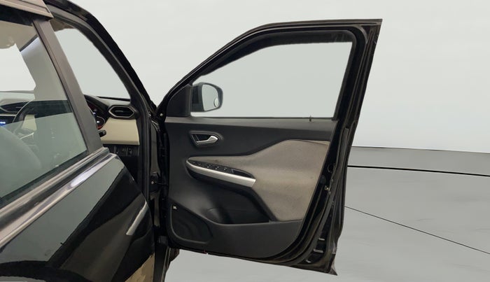 2023 Nissan MAGNITE XV TURBO, Petrol, Manual, 28,347 km, RHS Front Door