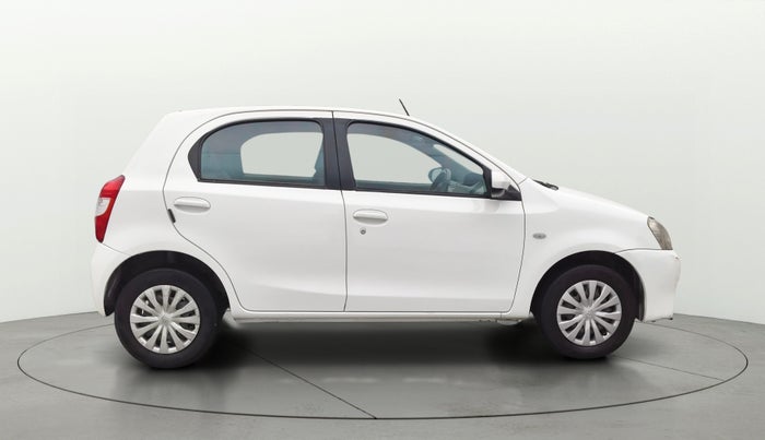 2013 Toyota Etios Liva GD, Diesel, Manual, 1,19,066 km, Right Side View