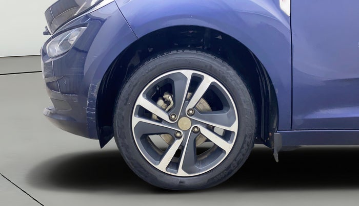 2023 Tata ALTROZ XZA + SUNROOF, Petrol, Automatic, 38,905 km, Left Front Wheel