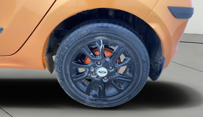 2016 Tata Tiago XZ PETROL, Petrol, Manual, 1,35,171 km, Left Rear Wheel