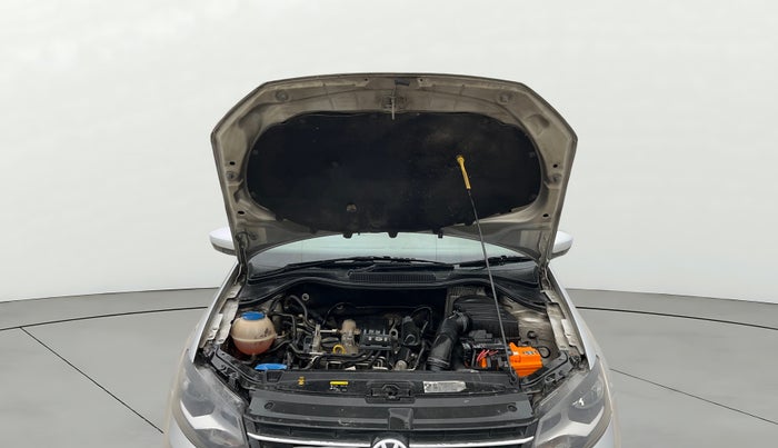 2016 Volkswagen Vento HIGHLINE PETROL AT, Petrol, Automatic, 83,011 km, Open Bonet