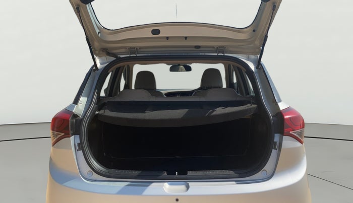 2016 Hyundai Elite i20 MAGNA 1.2, Petrol, Manual, 53,399 km, Boot Open Zoomed View