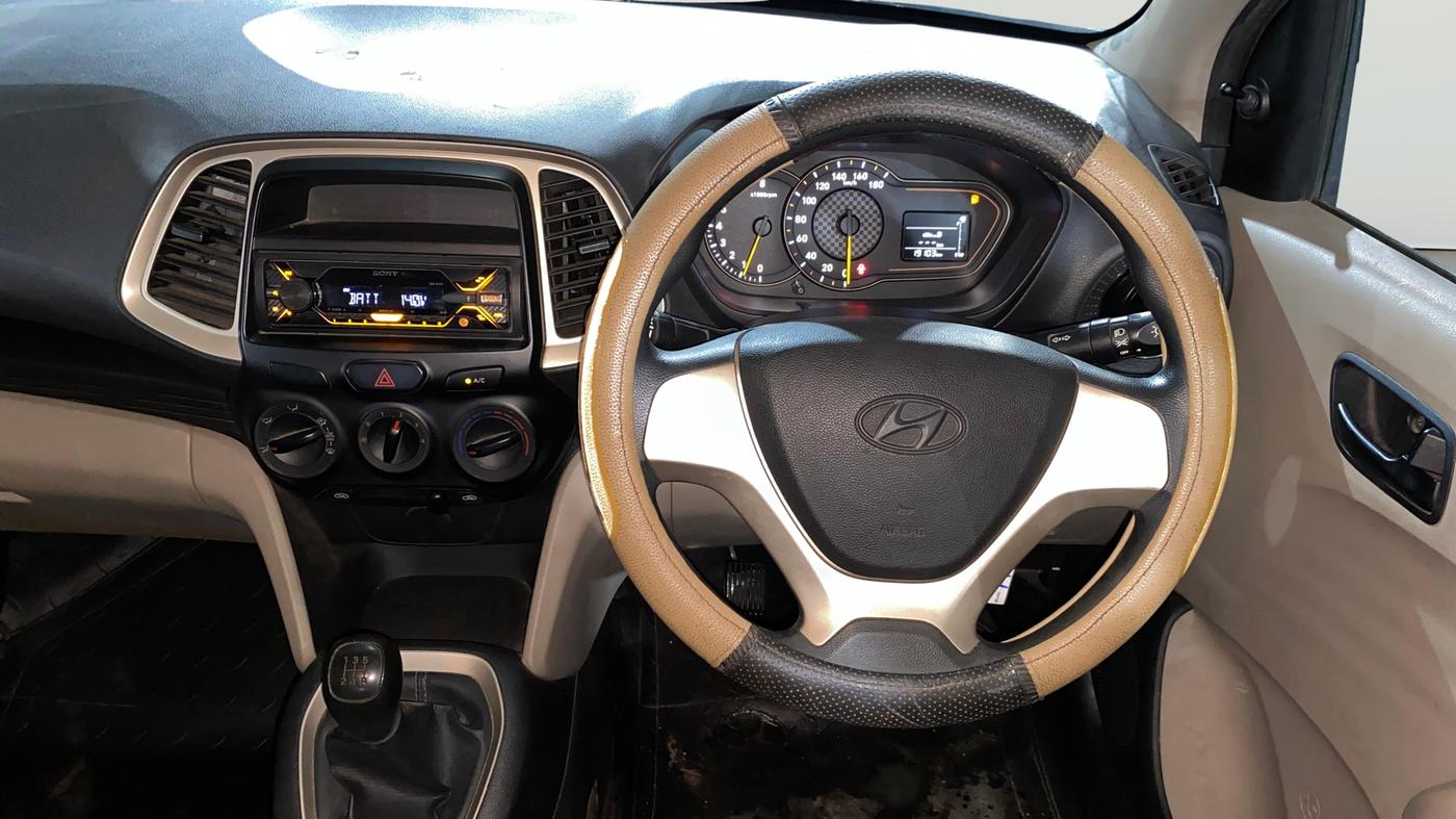 2020 Hyundai NEW SANTRO ERA EXECUTIVE, Petrol, Manual, 19,084 km, Steering Wheel Close Up