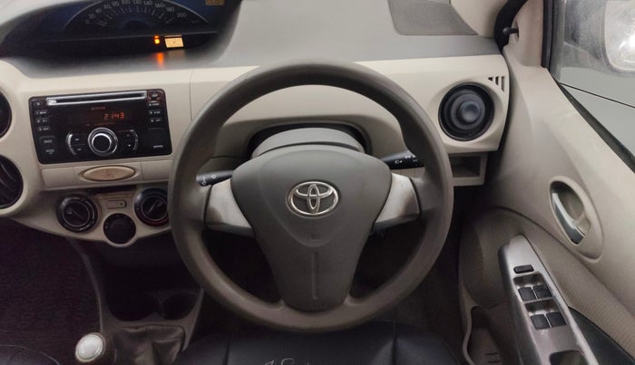 2013 Toyota Etios Liva G, Petrol, Manual, 65,995 km, Steering Wheel Close Up