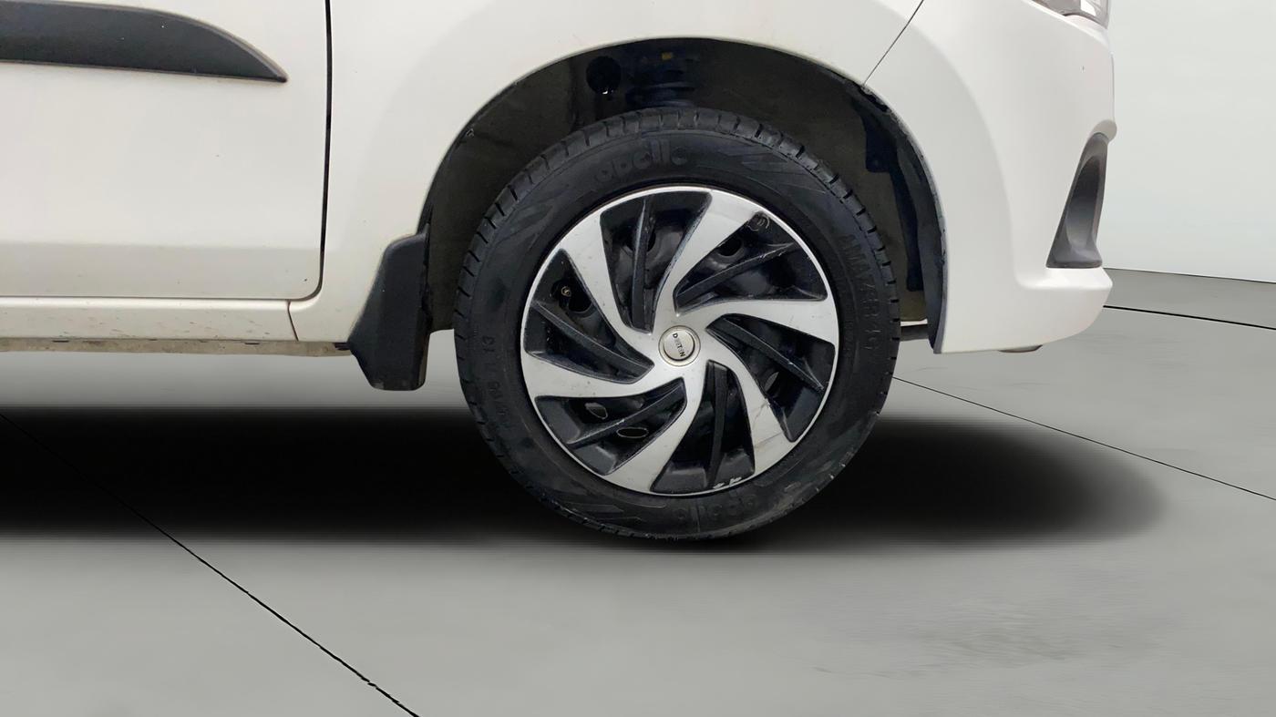 2017 Maruti Alto K10 VXI, CNG, Manual, 1,11,649 km, Right Front Wheel