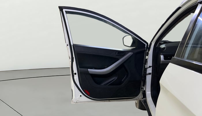2022 Tata NEXON XMA SUNROOF DIESEL, Diesel, Automatic, 77,095 km, LHS Front Door