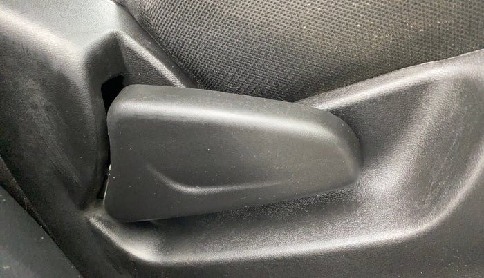 2018 Datsun Redi Go A, Petrol, Manual, 31,349 km, Driver Side Adjustment Panel