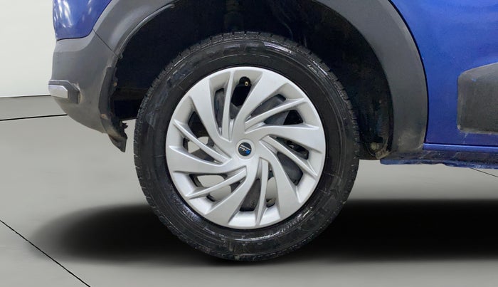 2020 Renault TRIBER RXZ, Petrol, Manual, 70,016 km, Right Rear Wheel