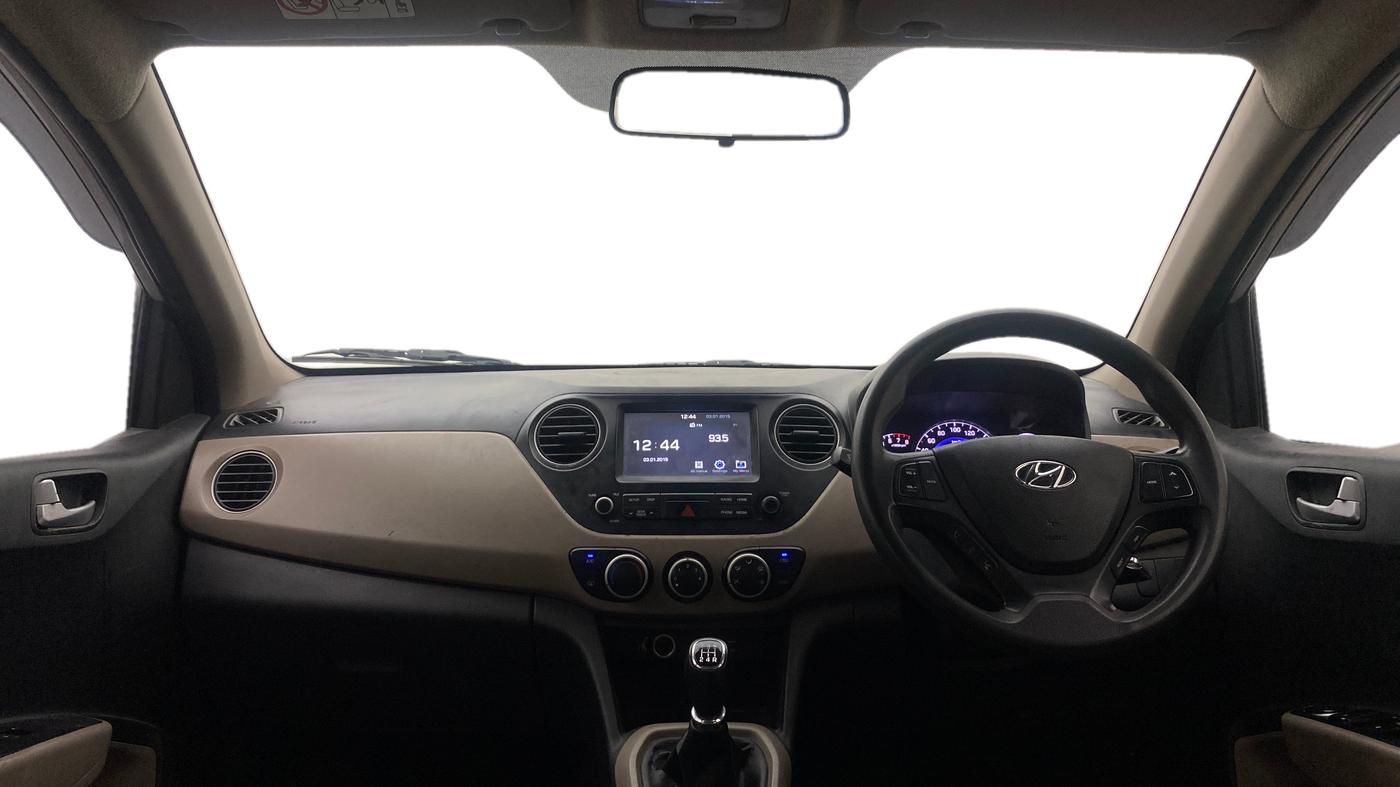 2017 Hyundai Grand i10 SPORTZ (O) 1.2 KAPPA VTVT, Petrol, Manual, 91,360 km, Dashboard