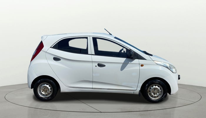 2013 Hyundai Eon MAGNA +, Petrol, Manual, 1,36,525 km, Right Side View