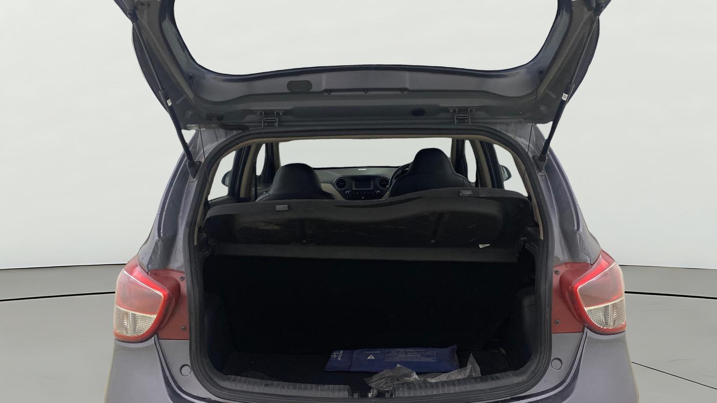 2017 Hyundai Grand i10 SPORTZ 1.2 KAPPA VTVT, Petrol, Manual, 41,702 km, Boot Open Zoomed View