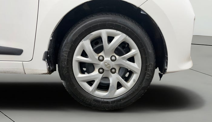 2017 Hyundai Grand i10 SPORTZ (O) 1.2 KAPPA VTVT, Petrol, Manual, 70,552 km, Right Front Wheel