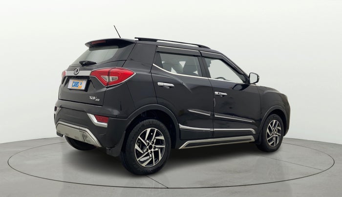 2022 Mahindra XUV300 W8 (O) 1.5 DIESEL, Diesel, Manual, 23,722 km, Right Back Diagonal