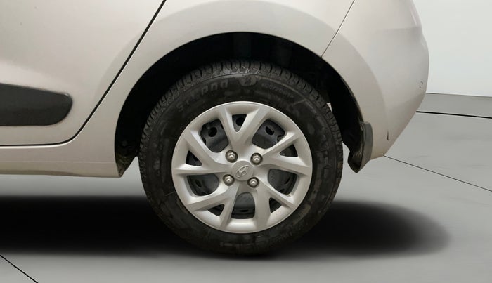 2017 Hyundai Grand i10 SPORTZ 1.2 KAPPA VTVT, Petrol, Manual, 28,138 km, Left Rear Wheel