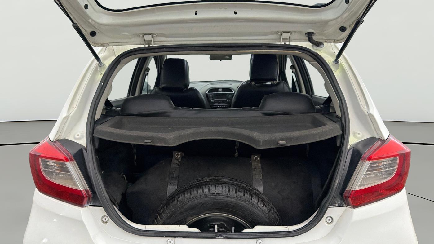 2018 Tata Tiago XZ PETROL, CNG, Manual, 1,17,606 km, Boot Open Zoomed View
