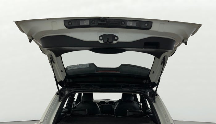 2021 Nissan MAGNITE XV PREMIUM TURBO CVT DUAL TONE, Petrol, Automatic, 62,027 km, Boot Door Open