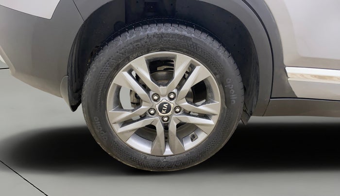 2020 KIA SELTOS HTX 1.5 DIESEL, Diesel, Manual, 1,30,684 km, Right Rear Wheel