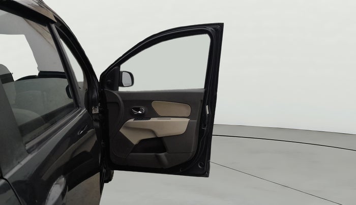 2015 Renault Lodgy 110 PS RXZ, Diesel, Manual, 89,791 km, RHS Front Door