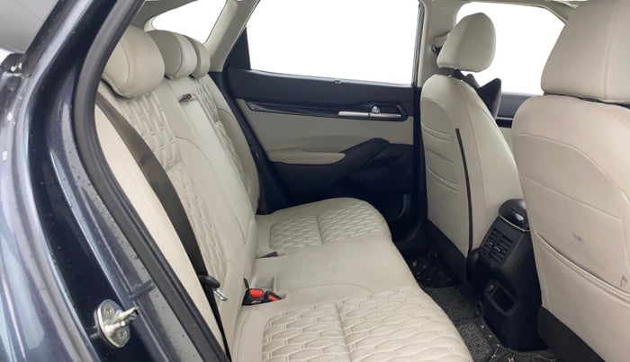 2022 KIA SELTOS HTX PETROL 1.5, Petrol, Manual, 41,832 km, Right Side Rear Door Cabin