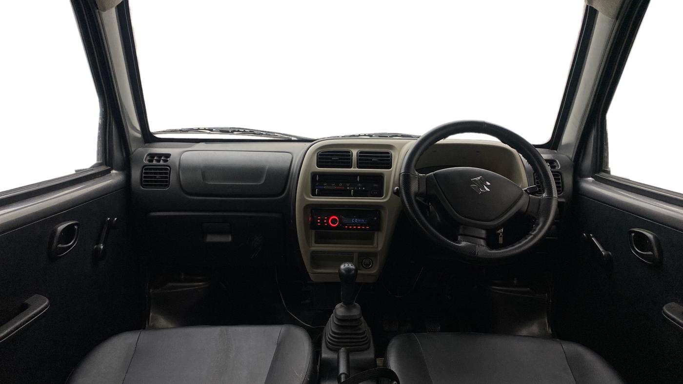 2022 Maruti Eeco 5 STR AC (O), Petrol, Manual, 33,960 km, Dashboard