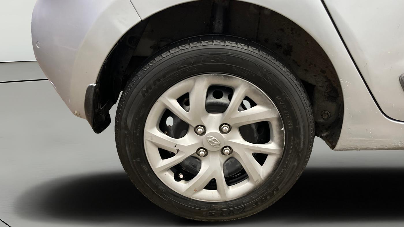 2019 Hyundai Grand i10 SPORTZ 1.2 KAPPA VTVT, Petrol, Manual, 72,694 km, Right Rear Wheel