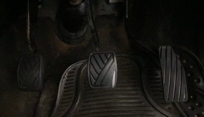 2015 Maruti Wagon R 1.0 LXI CNG, CNG, Manual, 78,270 km, Pedals